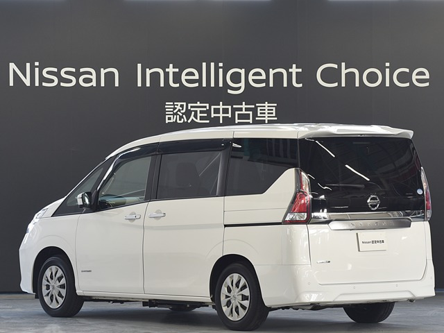 セレナ2.0 XV チェアキャブ リフタータイプ 4WD