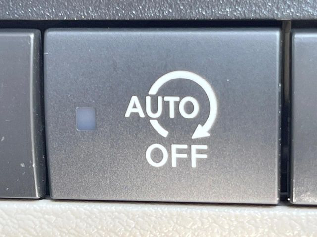 �y�A�C�h�����O�X�g�b�v�z�ԐM����a�؂Œ�Ԃ����ۂɃG���W�����~���A���ʂȔR���̏����}���܂��B�R��������ی�ɂȂ���@�\��G���W���̓u���[�L�𗣂��΍Ďn�����܂��B