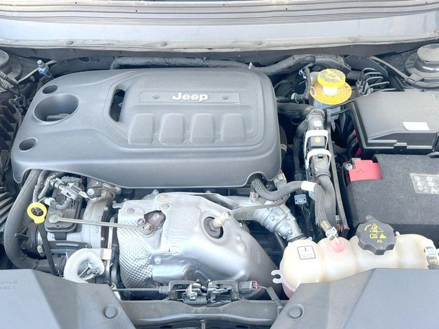 �����X�ł́A�e���[�J�[�̐�p�f�f�e�X�^�[�𓱓��B���Ǝ��i�����e�N�j�J���X�^�b�t���풓���Ă���܂��̂ŁA������̍ۂɂ����S���Ă����p���������܂��B