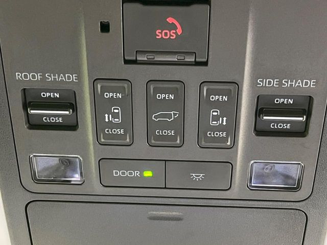 �y�����X���C�h�h�A�z���ԏ�ŗׂ̎ԂƂ̊Ԋu���������ɂ������A�X���C�h�h�A�Ȃ���S!�h�A�I�[�v������������炸�A�J�������L���̂ŏ��~�肪�Ƃ��Ă��ȒP�ł��B�傫�ȉו��̏o���������Ȃ���\��