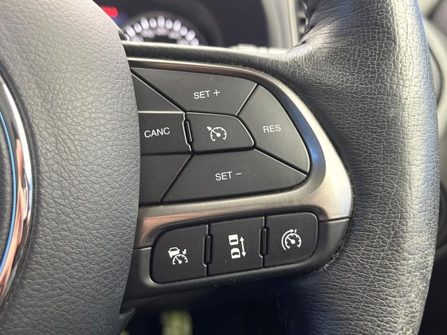 �����[�_�[�N���[�Y�R���g���[��:�O�̎ԂƂ̎Ԋԋ��������ɂƂ�A��葬�x�Ŏ������s���Ă���鎟����̃N���[�Y�R���g���[��!��ɍ������H�⎩���Ԑ�p���H�Ŏg�p����֗��ȋ@�\�ł�!