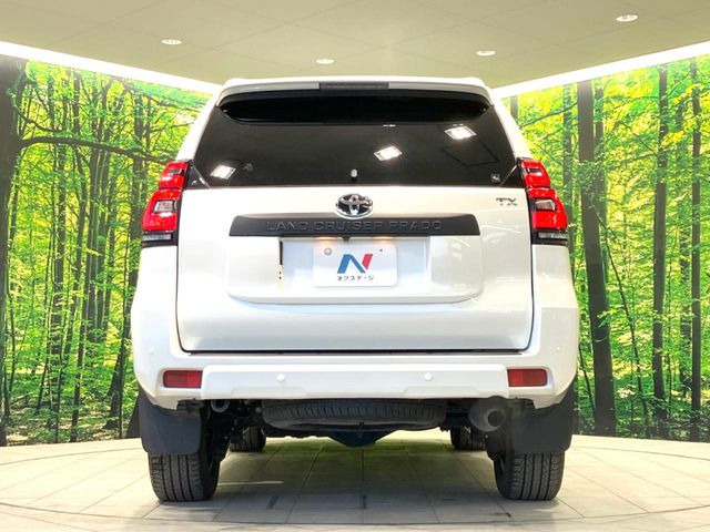 安心の最長10年・走行無制限保証(有償)をご用意。保証内容も充実はもちろん、無料点検&オイル交換や、年中無休の全国・24時間ロードサービスも付帯されておりますのでご安心下さい。