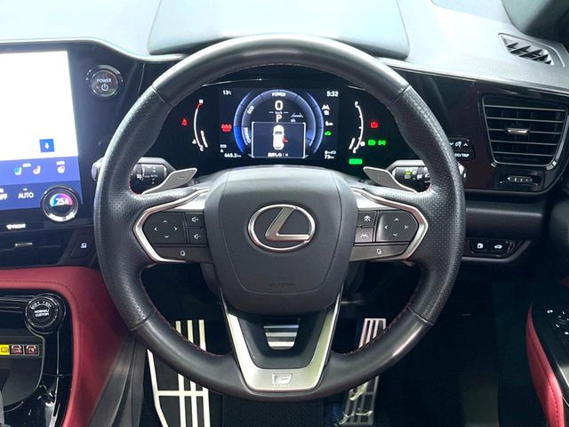 �y�����v�����X�e�A�����O�z�㎿�Ȋv���g�p���邱�ƂŁA��ɂ����������݂ƂĂ��^�]���₷���n���h���ł���