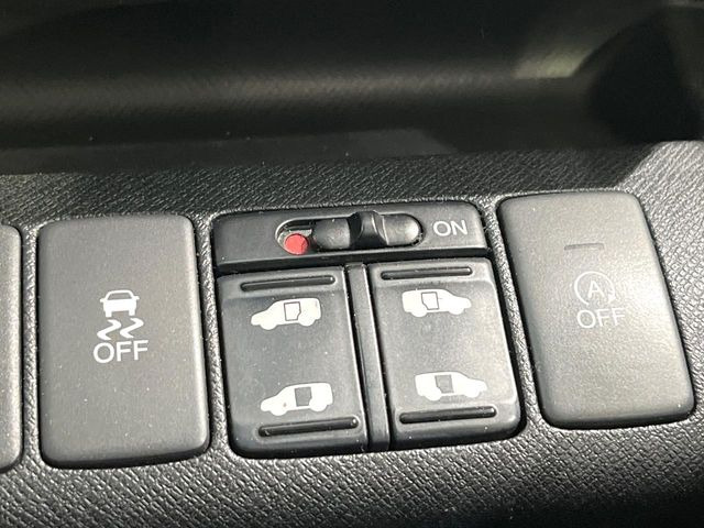 �y�����p���[�X���C�h�h�A�z�X�}�[�g�L�[��^�]�Ȃ̃X�C�b�`�Ō�ȗ����X���C�h�h�A�̊J���\���d��������͂����ăh�A���J����K�v�������A�����Ȃ��q�l�ł��ȒP�ɊJ���߂ł����K�ł���