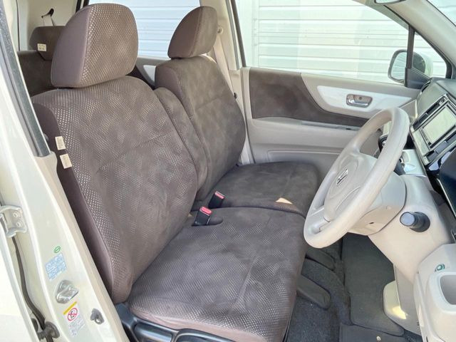 �^�]�ȃV�[�g���͎g�p�������Ȃ��A�ǍD�ȏ�ԂƂȂ��Ă��܂��B���J�Ɏg���Ă������Ƃ��悭�킩��܂��ˁB