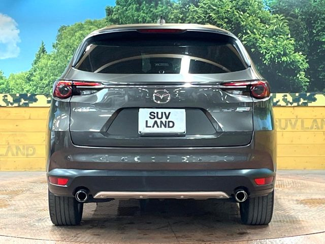 安心の最長10年・走行無制限保証(有償)をご用意。保証内容も充実はもちろん、無料点検&オイル交換や、年中無休の全国・24時間ロードサービスも付帯されておりますのでご安心下さい。