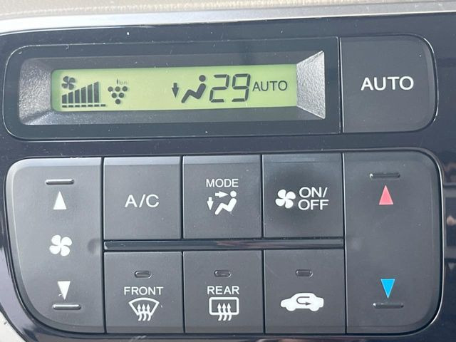 �y�I�[�g�G�A�R���z��x���D�݂̉��x�ɐݒ肷��΁A�ԓ��̉��x�����m�����ʂ≷�x�������Œ����B����&hellip;����&hellip;�Ɖ��x���X�C�b�`���������K�v�͂���܂���B���K�Ȏԓ���Ԃɂ͕K�{�̋@�\�ł��ˁ�