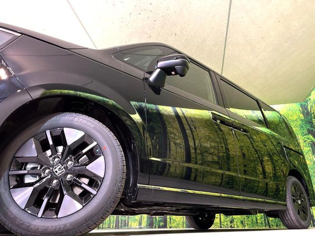 �y����16�C���`�A���~�z�C�[���z�O�ςɃ}�b�`���������A���~�z�C�[���𑕒����Ă���܂��B�e��ЊO�A���~�z�C�[����A�X�^�b�h���X�^�C�����戵�����Ă���܂��B���񂲑��k����������