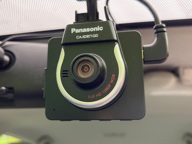 �y�h���C�u���R�[�_�[�z�h���C�u���R�[�_�[����!���s���͂������A������^�]�⎖�̂ɑ��������ہA�f���ŋL�^���A����̃��X�N�ɔ����܂��B���L�^�pSD�J�[�h�͂��q�l�����g�ł��������������K�v������܂��B