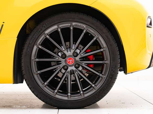 �y �A�y���^�F�蒆�Î� �z���Ђł̎ԗ��m�F�ɉ����A��O�ҋ@��2�Ђ֊Ӓ���˗����A�ԗ���Ԃ��`�F�b�N�B���i���̎��_�Ŗ�����s��������ΑΉ��A���S���Ă��͂��o���邨�Ԃ̏�ԂɎd�グ�܂��B