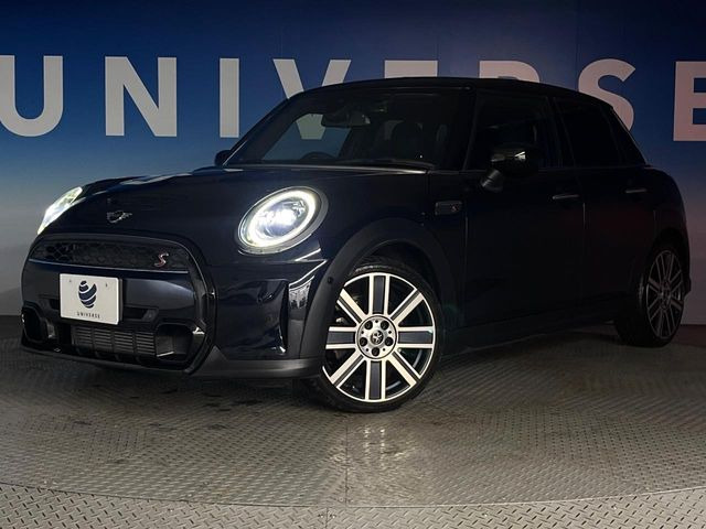 ��LED�w�b�h���C�g:��ԑ��s�����ǍD�Ȏ��E���m�ۂ����S���ĉ^�]�ł��鍂�P�xLED�w�b�h���C�g�𑕔�!�_�����x�������A����d�͂��}�����Ă��܂��B