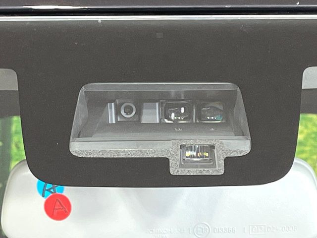 �y�X�Y�L �Z�[�t�e�B�T�|�[�g�z���s���ɑO���̎ԗ�����F�����A�Փ˂������Ȏ��͌x��ƃu���[�L�ŏՓˉ���Ɣ�Q�y�����A�V�X�g�B�����S�Ƀh���C�u�����y���݂��������܂��B