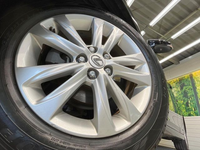 �y����16�C���`�A���~�z�C�[���z�O�ςɃ}�b�`���������A���~�z�C�[���𑕒����Ă���܂��B�e��ЊO�A���~�z�C�[����A�X�^�b�h���X�^�C�����戵�����Ă���܂��B���񂲑��k����������