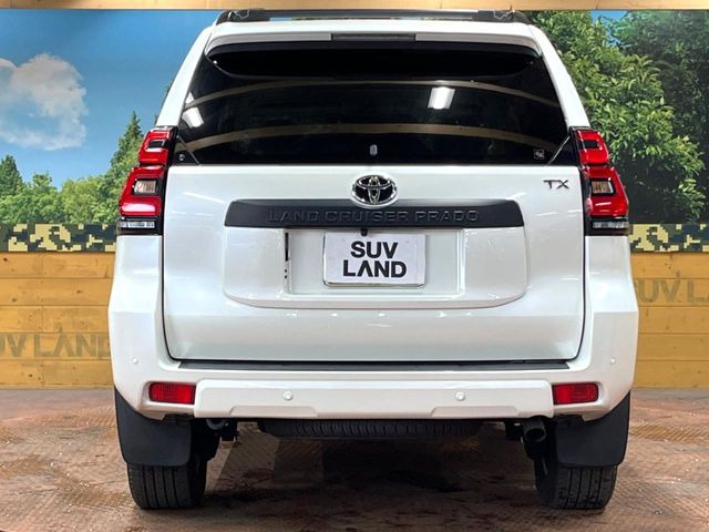 安心の最長10年・走行無制限保証(有償)をご用意。保証内容も充実はもちろん、無料点検&オイル交換や、年中無休の全国・24時間ロードサービスも付帯されておりますのでご安心下さい。