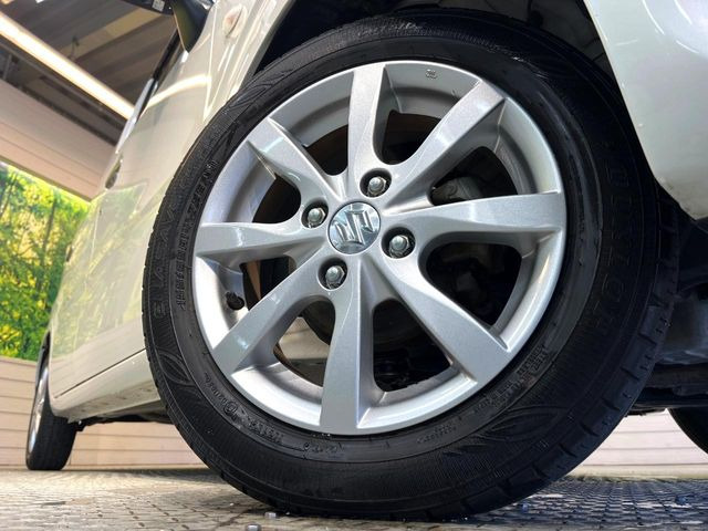 �y����14�C���`�A���~�z�C�[���z�O�ςɃ}�b�`���������A���~�z�C�[���𑕒����Ă���܂��B�e��ЊO�A���~�z�C�[����A�X�^�b�h���X�^�C�����戵�����Ă���܂��B���񂲑��k����������