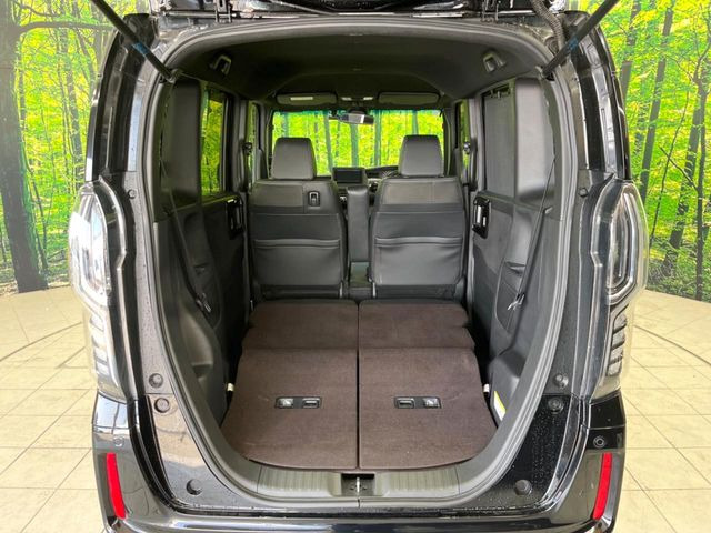 ���i�̂���������ʋ΁A���}���ɏ\���ȉ׎��X�y�[�X���m�ۂ��Ă���܂��B�Z�J���h�V�[�g��|���ƁA�傫�ȉו��̐ύڂ��\�ł���