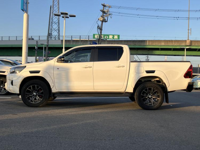 ハイラックス2.4 Z GRスポーツ ディーゼル 4WD