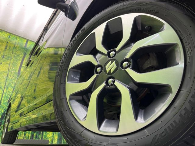 �y����15�C���`�A���~�z�C�[���z�O�ςɃ}�b�`���������A���~�z�C�[���𑕒����Ă���܂��B�e��ЊO�A���~�z�C�[����A�X�^�b�h���X�^�C�����戵�����Ă���܂��B���񂲑��k����������