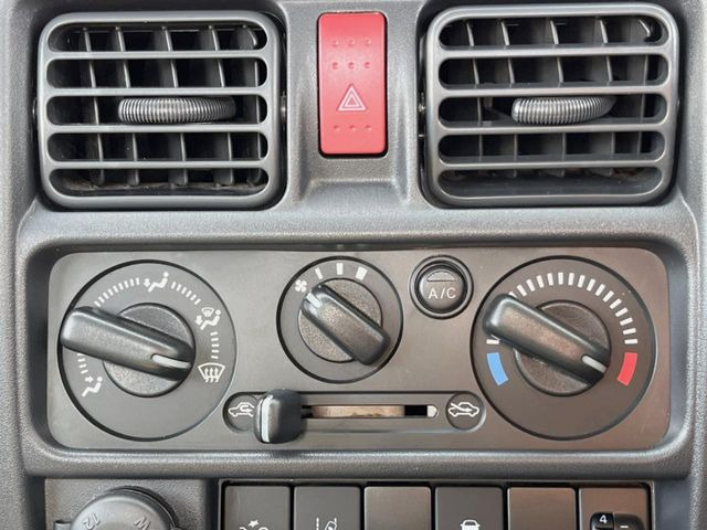 �����~�������Ă��S�Ȃɉ��K�ȋ󒲂�͂��Ă����A�_�C�������G�A�R���𑕔���