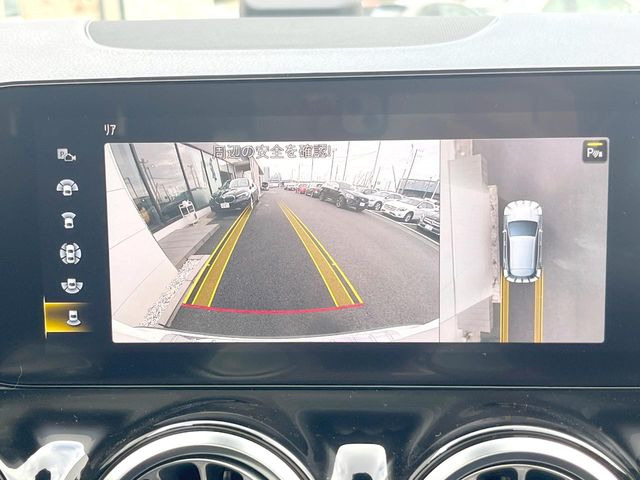 ���p�m���~�b�N�r���[���j�^�[:��p�̃J�����ɂ��A�ォ�猩���낵���悤�Ȏ��_��360�x�N���}�̎��͂��m�F���邱�Ƃ��ł��܂������p�������m�F���₷���A�����ꏊ�ł̐؂�Ԃ��⒓�Ԃ��X���[�Y�ɍs���܂��B