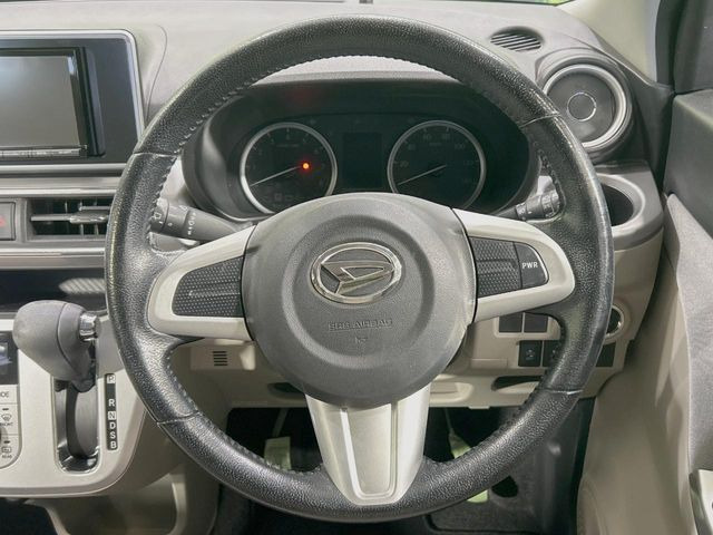 �y�����v�����X�e�A�����O�z�㎿�Ȋv���g�p���邱�ƂŁA��ɂ����������݂ƂĂ��^�]���₷���n���h���ł���