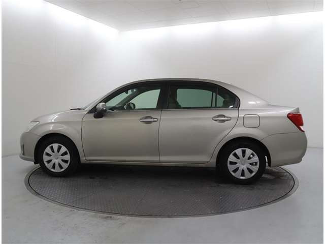 カローラアクシオ1.5 ラグゼール