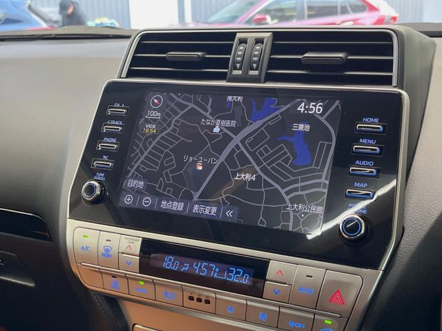 �y9�C���` �f�B�X�v���C�I�[�f�B�I�z���ʃf�B�X�v���C�ւ������̃X�}�[�g�t�H���ƘA�g���āA�i�r��bluetooth�ł̉��y�Đ����\�ł���f�U�C���͂�����񑀍쐫���ǍD!�ʓr�i�r�@�\�̎�t�\�ł���