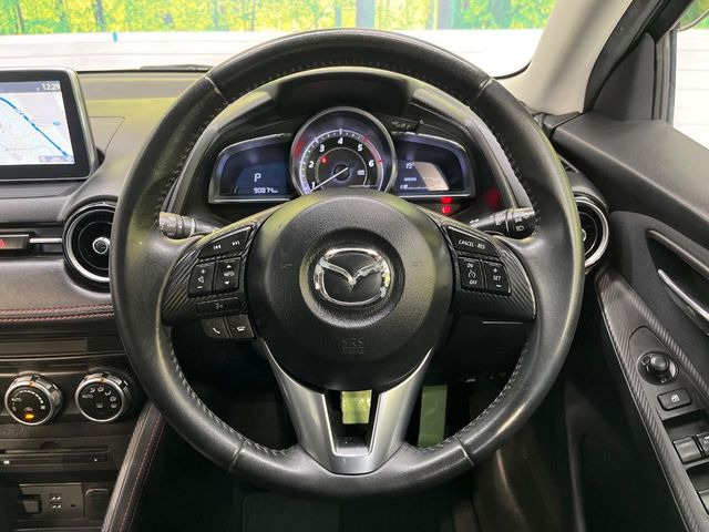 �y�����v�����X�e�A�����O�z�㎿�Ȋv���g�p���邱�ƂŁA��ɂ����������݂ƂĂ��^�]���₷���n���h���ł���