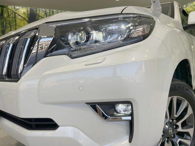 �yLED�w�b�h���C�g�z���V����ԑ��s�����ǍD�Ȏ��E���m�ۂ����S���ĉ^�]�ł��鍂�P�xLED�w�b�h���C�g�𑕔�!�_�����x�������A����d�͂��}�����Ă��܂��B