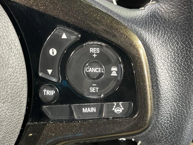 �y�z���_�Z���V���O�z���s���ɑO���̎ԗ�����F�����A�Փ˂������Ȏ��͌x��ƃu���[�L�ŏՓˉ���Ɣ�Q�y�����A�V�X�g�B�����S�Ƀh���C�u�����y���݂��������܂��B