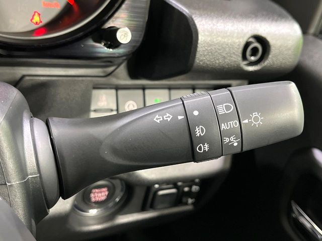 �y�I�[�g���C�g�z����̖��邳�ɉ����Ď����Ńw�b�h���C�g�̓_���E�������ł���@�\�ł�!���C�g�̕t���Y��E�����Y��Ȃǂ������Ȃ�A�J�̓���[���̑��s�����S!�g���l���ʉߎ����֗��ł��ˁ�