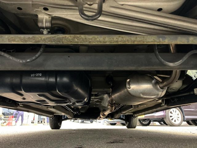 ����肪���ꂢ�Ȃ����ɁA�h�K���H�̎{�H���I�X�X���B�~��n��͂������A���ݕ��ɂ��Z���̕���A��Ń}�����E�E�B���^�[�X�|�[�c���������ɂ��D�]���������Ă���܂��B