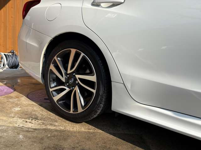 ����18�C���`AW(TOYO PROXES SPORT 225/45ZR18)