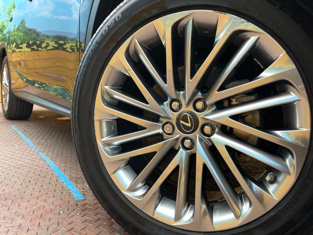 �y�O���[�h��p����20�C���`�A���~�z�C�[���z�f�U�C�����̍��������A���~�z�C�[���𑕒����Ă���܂��B�e��ЊO�A���~�z�C�[����A�X�^�b�h���X�^�C�����戵�����Ă���܂��B���񂲑��k����������