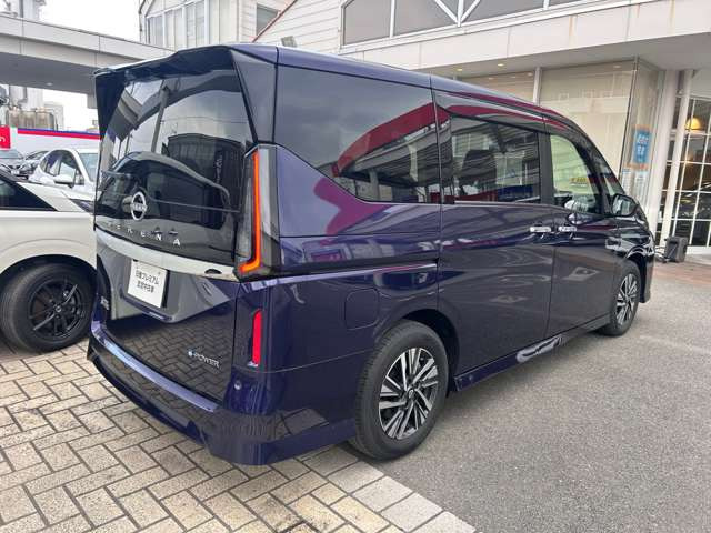 セレナ1.4 e-POWER ハイウェイスターV