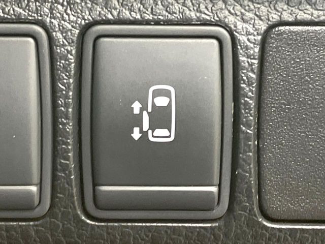 �y�p���[�X���C�h�h�A�z�X�}�[�g�L�[��^�]�Ȃ̃X�C�b�`�ŃX���C�h�h�A�̊J���\���d��������͂����ăh�A���J����K�v�������A���������q�l�ł��A�d���ו��������Ă��鎞�����N�ɊJ���߂ł��܂���