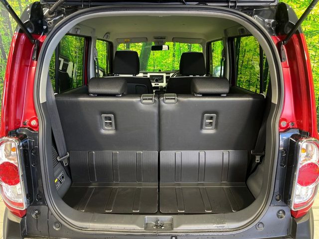 ���i�̂���������ʋ΁A���}���ɏ\���ȉ׎��X�y�[�X���m�ۂ��Ă���܂��B�Z�J���h�V�[�g��|���ƁA�傫�ȉו��̐ύڂ��\�ł���