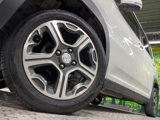 �y����15�C���`�A���~�z�C�[���z�O�ςɃ}�b�`���������A���~�z�C�[���𑕒����Ă���܂��B�e��ЊO�A���~�z�C�[����A�X�^�b�h���X�^�C�����戵�����Ă���܂��B���񂲑��k����������