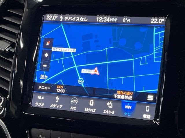 �������i�r:��̊��̂���i�r�́A����������ԓ������o���Ă���܂��B�I�[�f�B�I�@�\���[�����Ă���܂��̂ŁA�^�]�����y���߂܂���