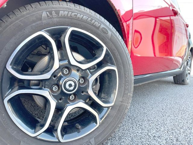 ������15�C���`�A���~�z�C�[��:�A���ԂȂ�ł͂̑�z����������x����z�C�[���Ƒ����ł�!���{�Ԃ̑���Ɋ���Ă�����ɂ����Б̊����Ē��������قǁA�������x���ł܂Ƃ܂��Ă��܂�!