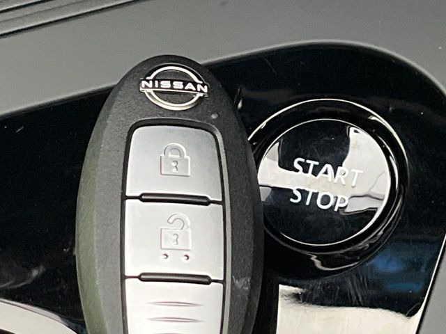 �y�C���e���W�F���g�L�[�z�J�o����|�P�b�g�ɓ��ꂽ�܂܂ł��h�A�̎{���E�������\�ȃX�}�[�g�L�[�𑕔��B�G���W���̃I���E�I�t�����J�M�����o���K�v����������Ƃ��Ă��֗��ł���