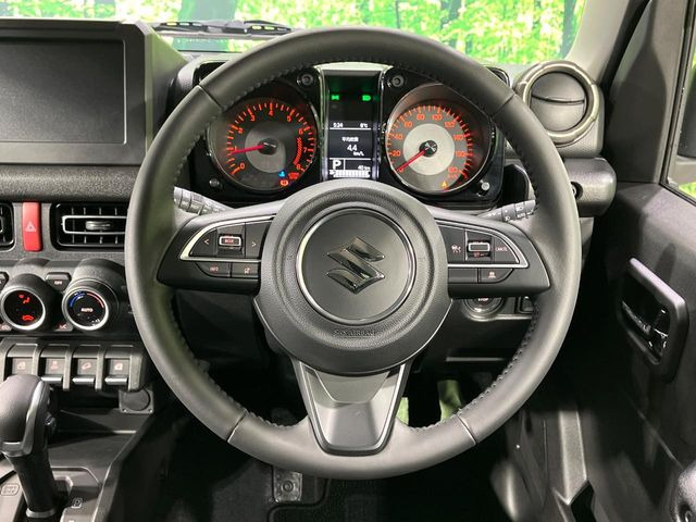 �y�����v�����X�e�A�����O�z�㎿�Ȋv���g�p���邱�ƂŁA��ɂ����������݂ƂĂ��^�]���₷���n���h���ł���