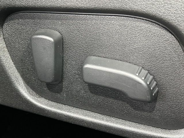 �y�p���[�V�[�g�z�X�C�b�`��ŊȒP�ɃV�[�g�̔��������\!�d��������͂�����܂���!���K�ȃV�[�g�|�W�V�����ɃZ�b�g���āA���K�ȃh���C�u�����y���݂��������B