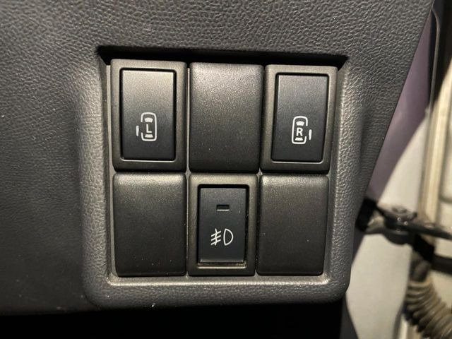 �y�����p���[�X���C�h�h�A�z�X�}�[�g�L�[��^�]�Ȃ̃X�C�b�`�Ō�ȗ����X���C�h�h�A�̊J���\���d��������͂����ăh�A���J����K�v�������A�����Ȃ��q�l�ł��ȒP�ɊJ���߂ł����K�ł���