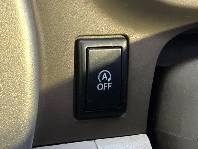 �y�A�C�h�����O�X�g�b�v�z�ԐM����a�؂Œ�Ԃ����ۂɃG���W�����~���A���ʂȔR���̏����}���܂��B�R��������ی�ɂȂ���@�\��G���W���̓u���[�L�𗣂��΍Ďn�����܂��B