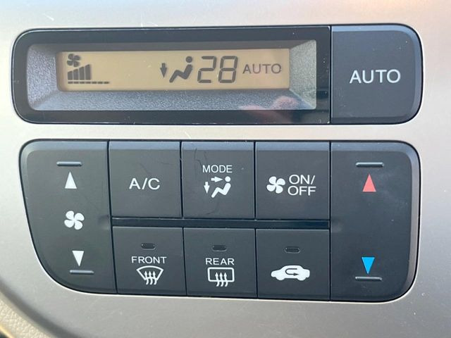 �y�I�[�g�G�A�R���z��x���D�݂̉��x�ɐݒ肷��΁A�ԓ��̉��x�����m�����ʂ≷�x�������Œ����B����&hellip;����&hellip;�Ɖ��x���X�C�b�`���������K�v�͂���܂���B���K�Ȏԓ���Ԃɂ͕K�{�̋@�\�ł��ˁ�