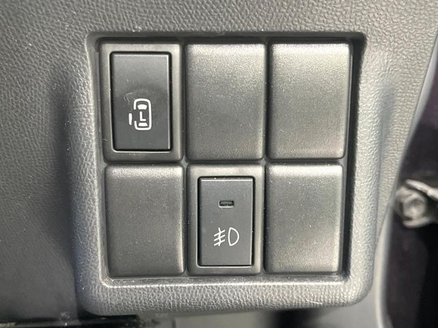 �y�p���[�X���C�h�h�A�z�X�}�[�g�L�[��^�]�Ȃ̃X�C�b�`�ŃX���C�h�h�A�̊J���\���d��������͂����ăh�A���J����K�v�������A���������q�l�ł��A�d���ו��������Ă��鎞�����N�ɊJ���߂ł��܂���