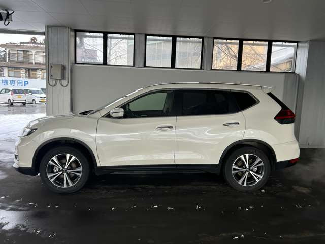 エクストレイル2.0 20Xi 4WD