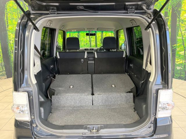 ���i�̂���������ʋ΁A���}���ɏ\���ȉ׎��X�y�[�X���m�ۂ��Ă���܂��B�Z�J���h�V�[�g��|���ƁA�傫�ȉו��̐ύڂ��\�ł���