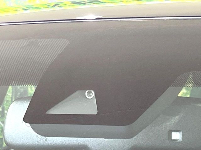 �y�g���^�Z�[�t�e�B�Z���X�z���s���ɑO���̎ԗ�����F�����A�Փ˂������Ȏ��͌x��ƃu���[�L�ŏՓˉ���Ɣ�Q�y�����A�V�X�g�B�����S�Ƀh���C�u�����y���݂��������܂��B